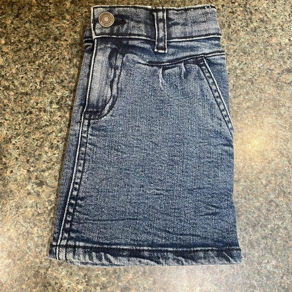 Okie Dokie 3T denim jean skirt with pockets and snap closure NEW - Picture 8 of 8